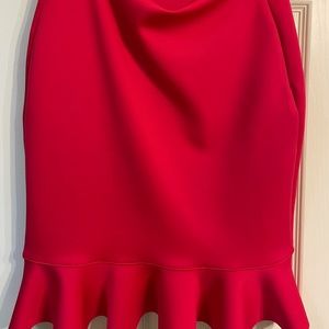 Guess skirt bright pink size 4 stretchy material